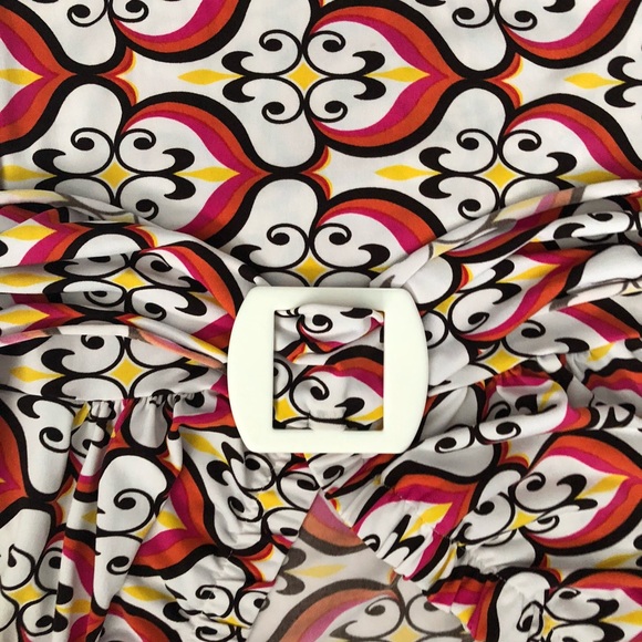 ✨Cute Summer Outfits. Top Lg, Shorts size 8 - Picture 4 of 16